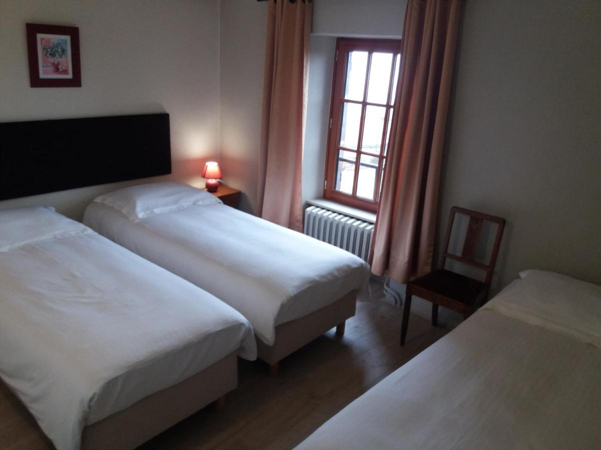Maison D'Hote La Grange Aux Ayres Olloix Esterno foto
