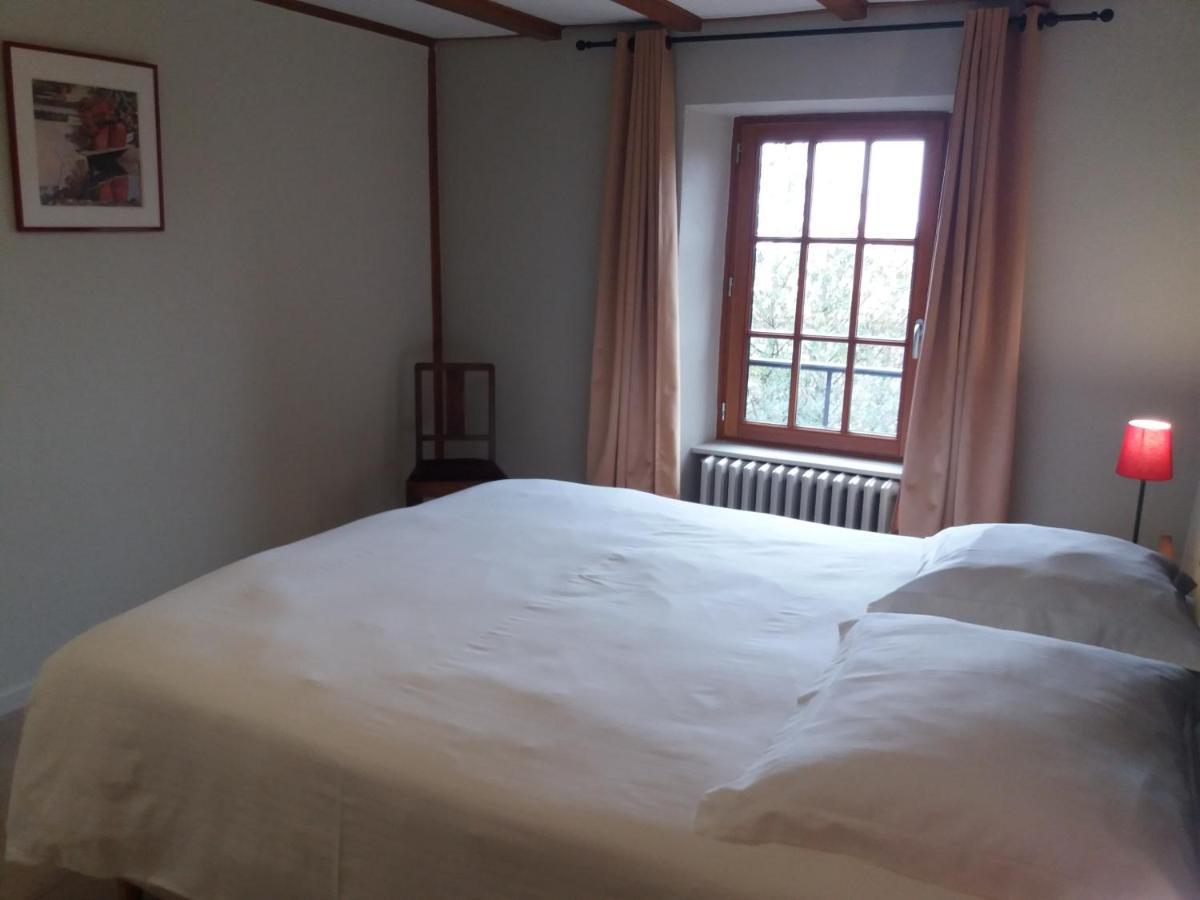 Maison D'Hote La Grange Aux Ayres Olloix Esterno foto