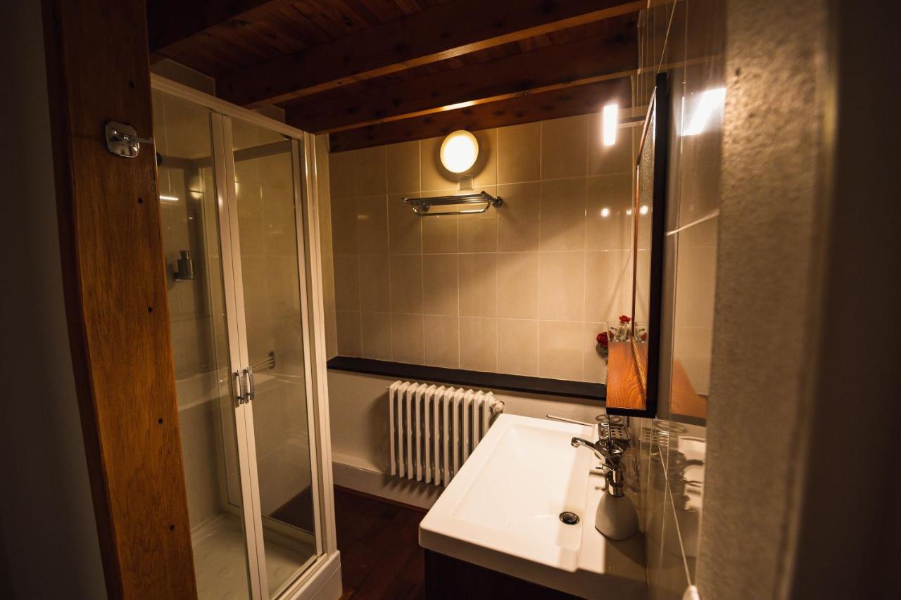 Maison D'Hote La Grange Aux Ayres Olloix Esterno foto