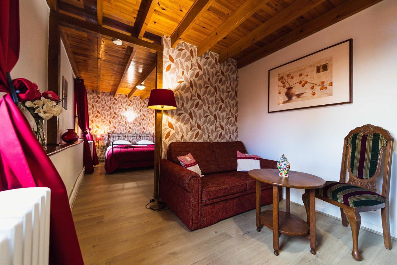 Maison D'Hote La Grange Aux Ayres Olloix Esterno foto
